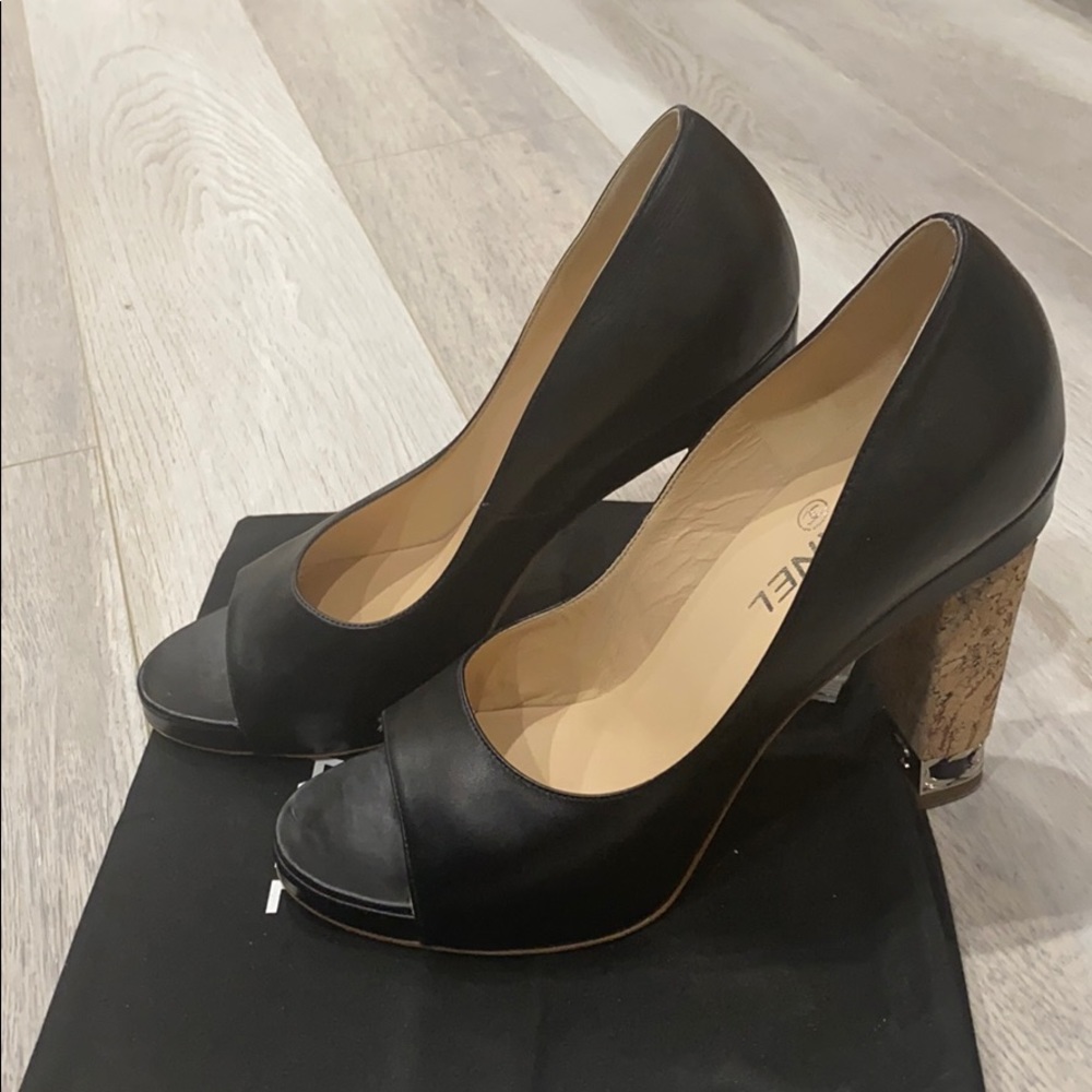 CHANEL BLACK LEATHER PEEP TOE PLATFORM C